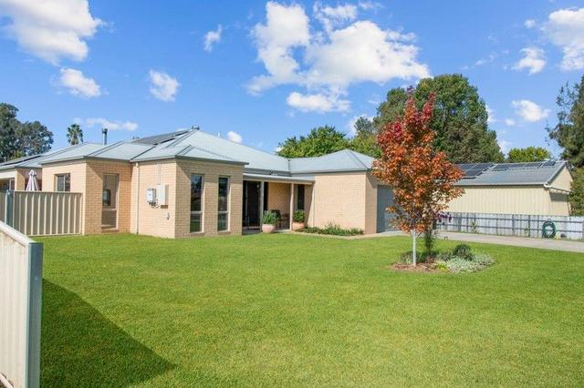 18 Webb Street, NSW 2644