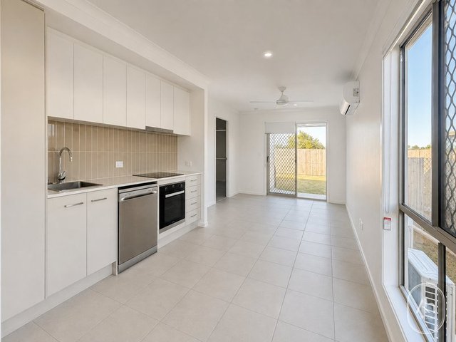 1/15 Barbeth Road, QLD 4124