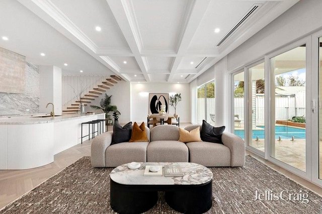 8 Peacock Street, VIC 3055