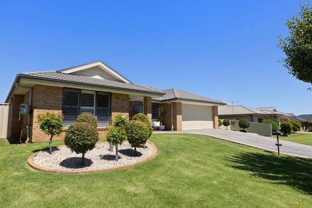 44 John Potts Drive, NSW 2663