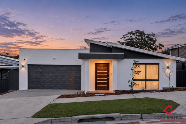 33 Wake Crescent, ACT 2914