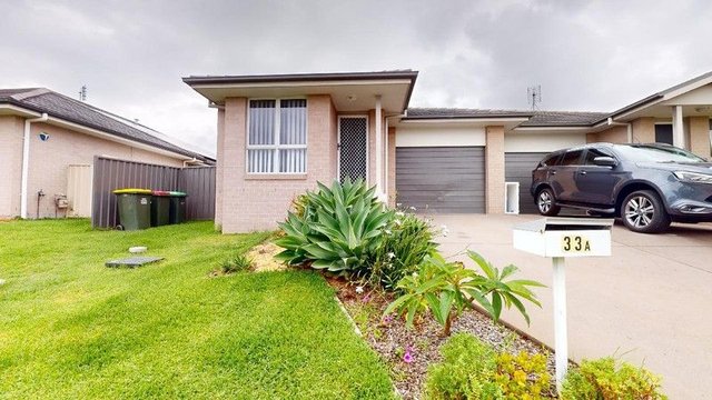 33 Carnarvon Circuit, NSW 2323