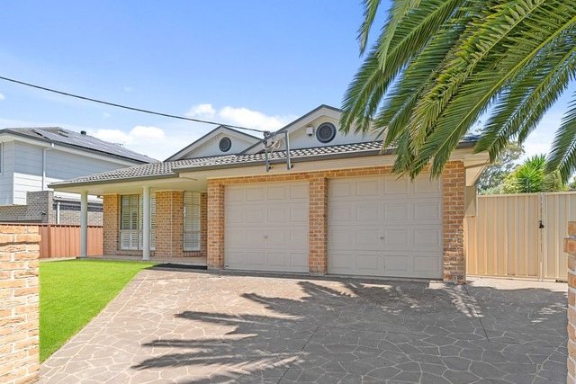 5 Albury  Avenue, NSW 2560