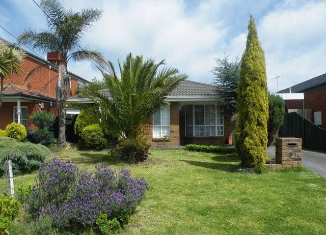 5 Warren Court, VIC 3028
