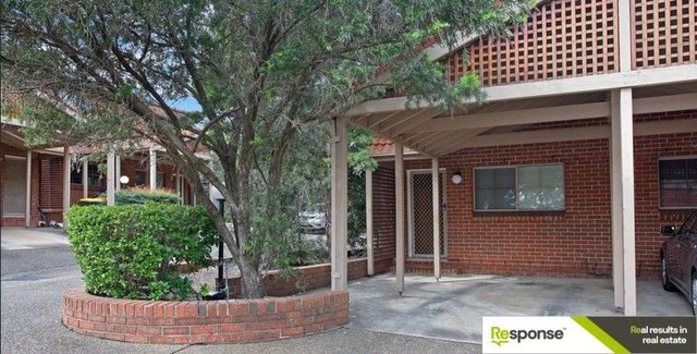10/19 Torrance Crescent, NSW 2763