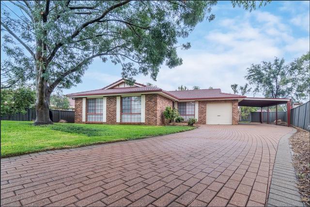 4 Ellis Park Close, NSW 2830