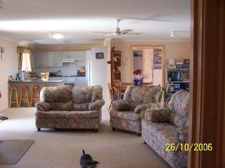 kitchen/dining/loung