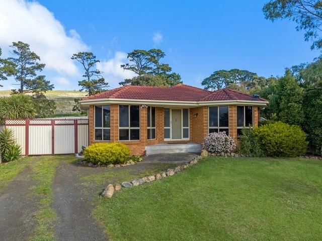 11 Cleve Court, VIC 3756