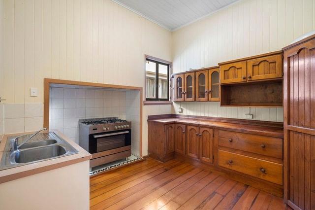 18 Church Avenue, QLD 4102