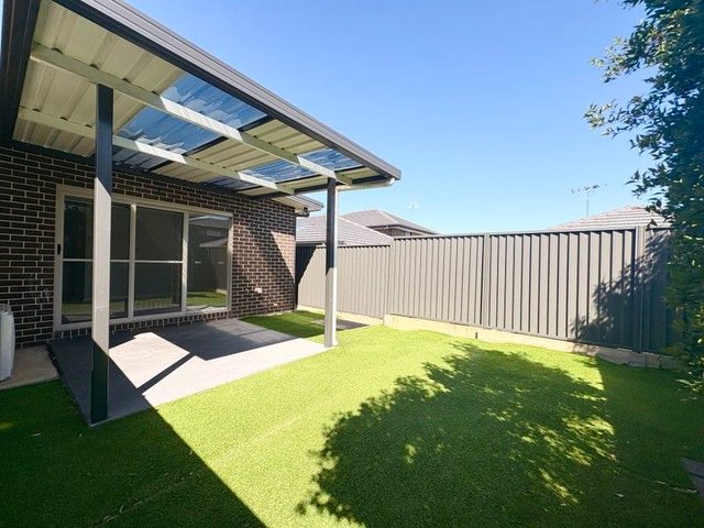 27A Fairbrother Avenue, NSW 2565