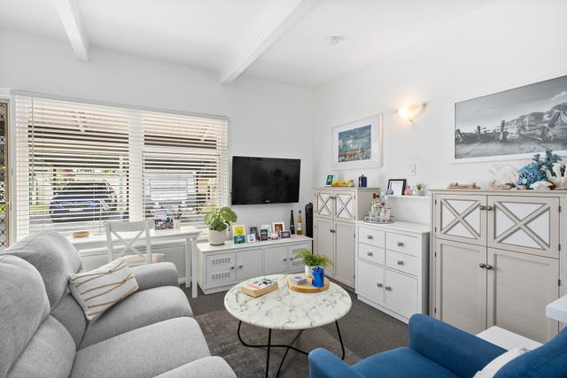 2/12 Jutland Avenue, NSW 2500