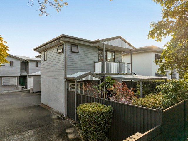 1/165 Flower Street, QLD 4013
