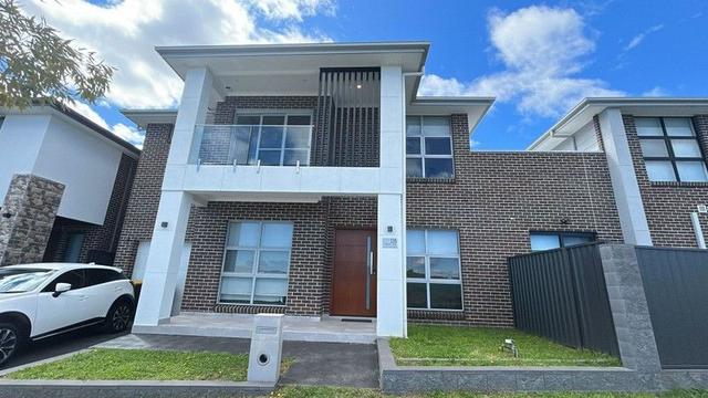 136 Parkway Dr, NSW 2765
