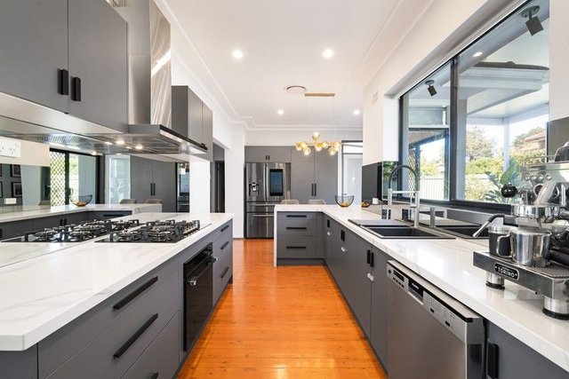 1 Allenby Crescent, NSW 2135