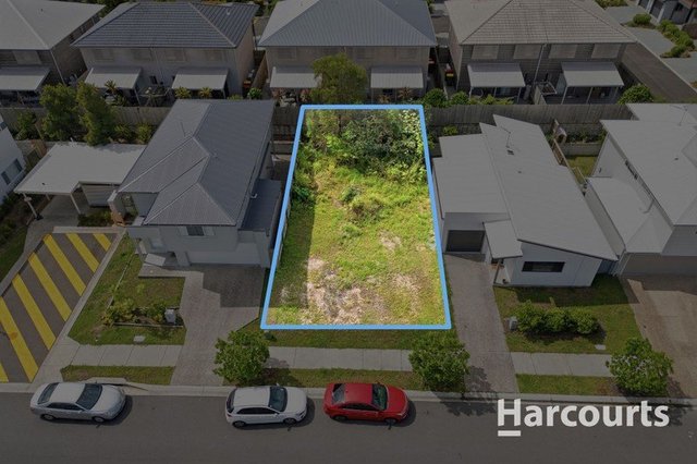 13 Waterman Place, QLD 4118