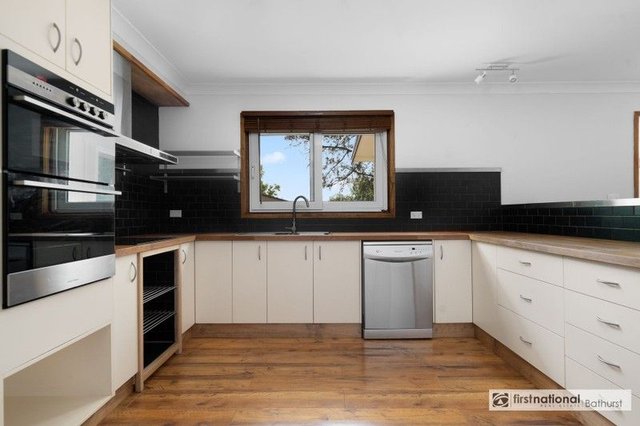 54 Nelson Street, NSW 2795