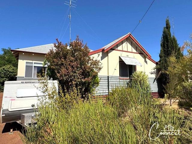 33 Stirling Street, WA 6401