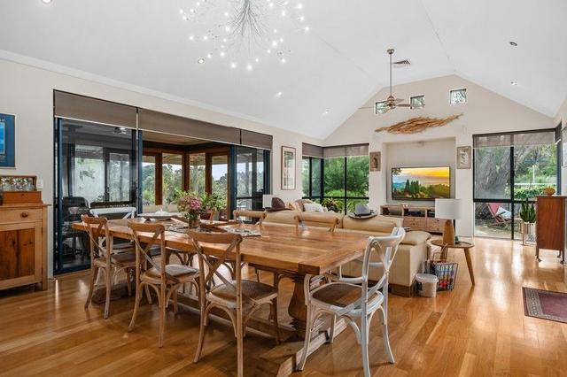 36 Howson Rise, WA 6282