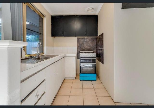 16/11 Firetail Place, WA 6107