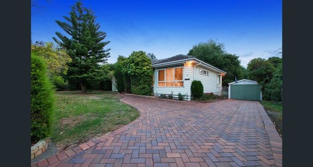 18 Begonia Avenue, VIC 3153