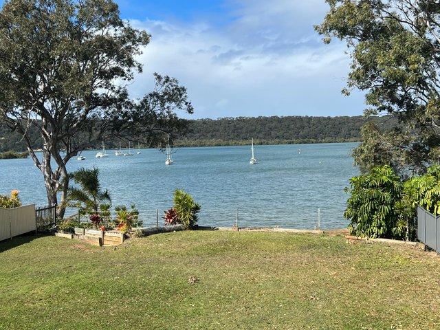 84 Canaipa Point Dr, QLD 4184