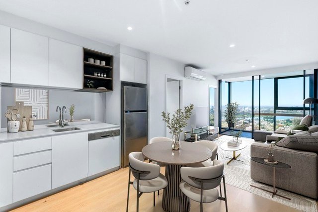 4506/245 City Road, VIC 3006