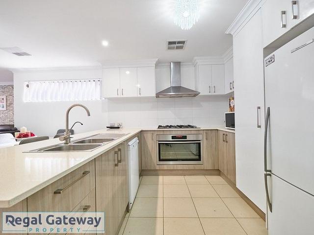 16 Tiliqua Crescent, WA 6167