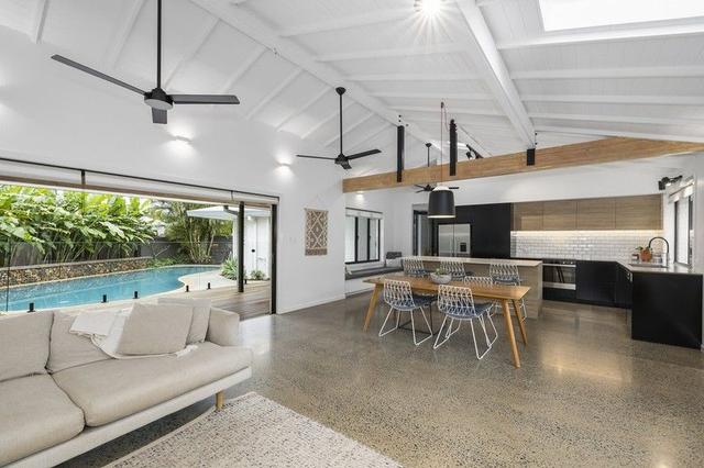 18 Bradley Avenue, QLD 4220