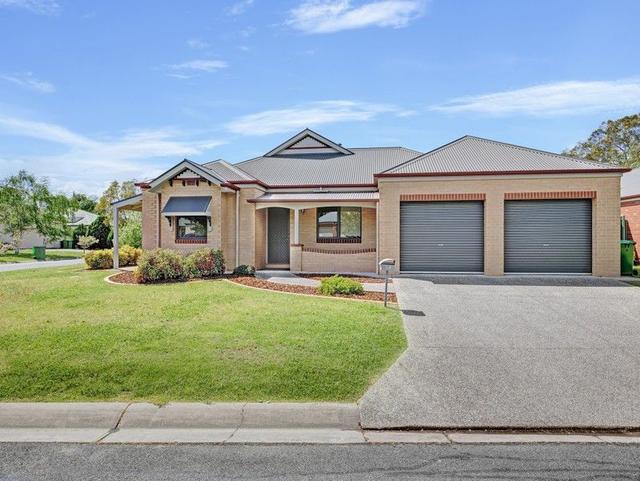 34 Robbins Drive, NSW 2640