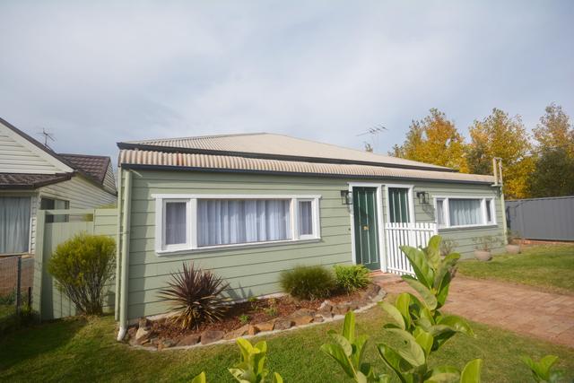 7 Albion Street, NSW 2780