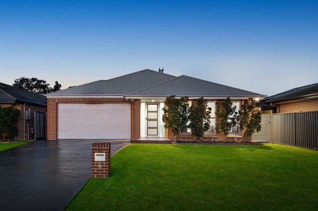 6 Funnell Close, NSW 2570