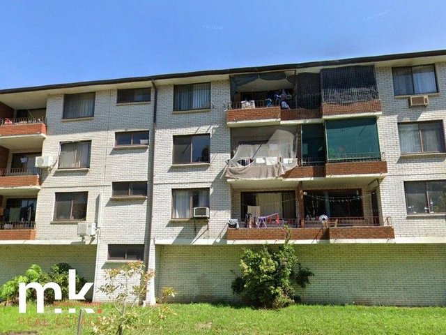 8/22-24 Remembrance Avenue, NSW 2170