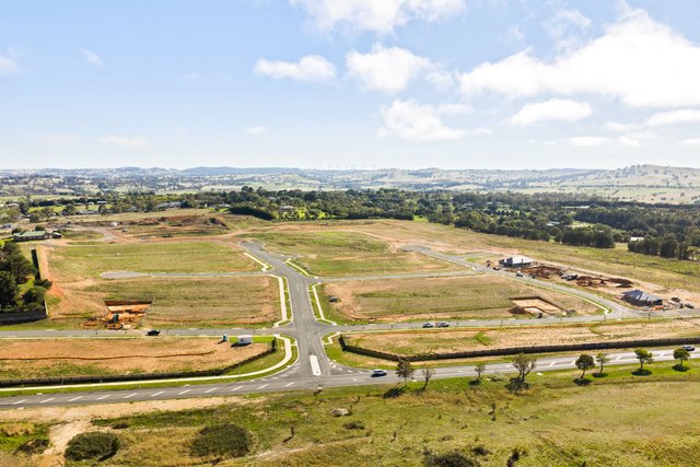 4 Potter Place, NSW 2582