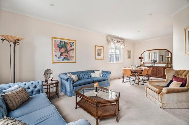 1/714 Hawthorn Road, VIC 3187