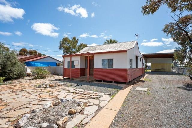 90 Shaw Street, WA 6429