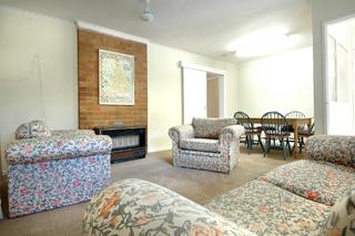 Lounge (2006-10-26)