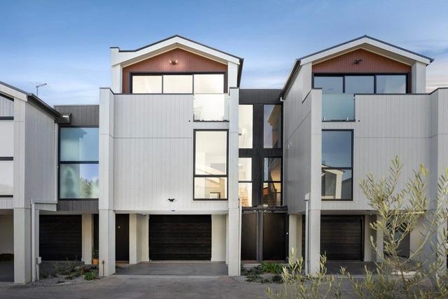 4/11 Ian Crescent, VIC 3042