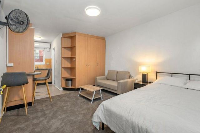 2/27 Waterloo Crescent, VIC 3182