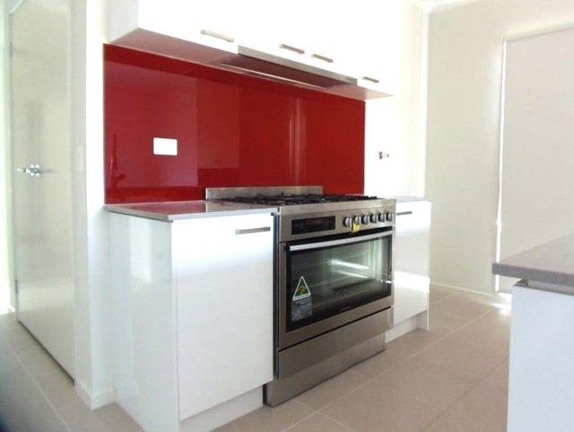 36 City  Vista, VIC 3336