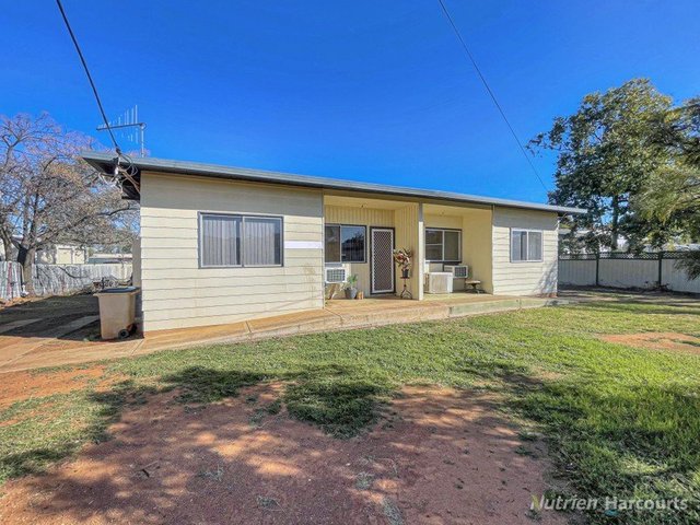 26 Mathews Street, NSW 2835