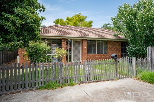 2/1 Regis Close, VIC 3030