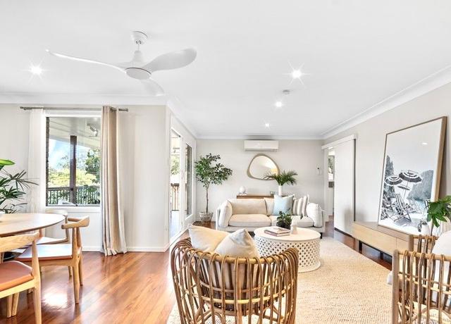 4 McGuire Street, QLD 4121