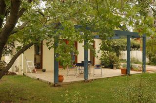 Front Patio (2005-04-08)