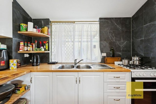 42 Victoria Parade, WA 6056