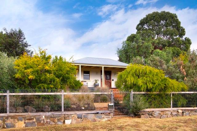 24 Castlemaine Road, VIC 3463