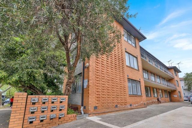 1/66 Foam Street, VIC 3184