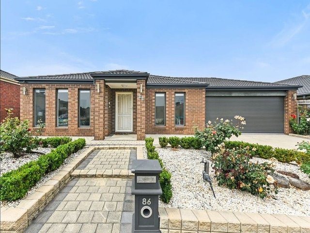 86 Tomasetti Crescent, VIC 3805