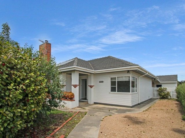 17 Ross Street, VIC 3875