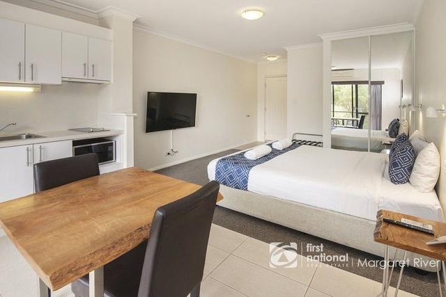 130/1 Resort Place, WA 6285