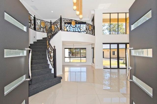 31 Bluebird Ct, QLD 4124